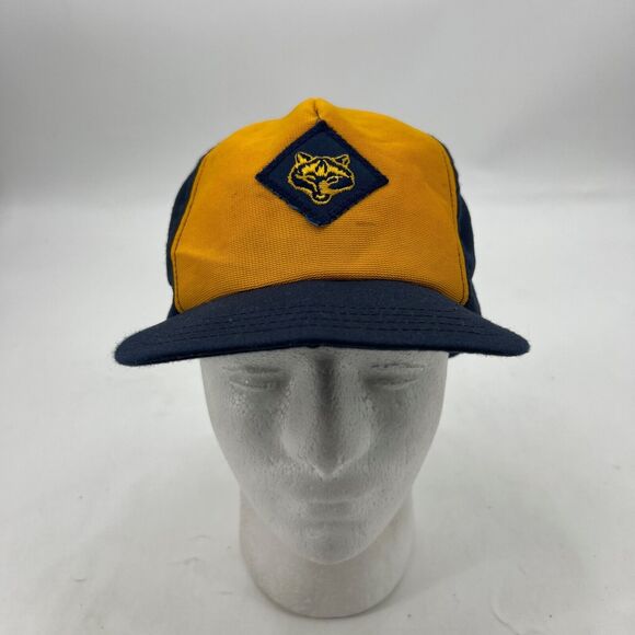 Vintage Boy Scouts CUB Scouts Hat Youth S/M Blue Gold Wolf Embroidered Snapback - Picture 2 of 12